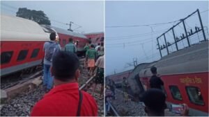 झारखंड के चक्रधरपुर में मुंबई जा रही हावड़ा-सीएसएमटी एक्सप्रेस के 18 डिब्बे पटरी से उतरे, 2 की मौत, 20 घायल