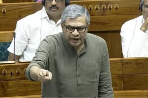 रेल मंत्री अश्विनी वैष्णव ने खोया अपना आपा, विपक्ष को दिया करारा जवाब, कहा, "चुप बैठो"