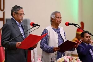 Bangladesh News: नोबेल पुरस्कार विजेता Dr. Muhammad Yunus ने बांग्लादेश की अंतरिम सरकार के मुख्य सलाहकार के रूप में ली शपथ