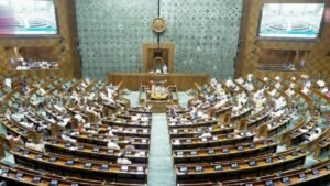 Waqf Amendment Bill 2024: लोकसभा में आज केंद्र सरकार पेश करेगी वक्फ संशोधन विधेयक 2024। जानिए क्या है पूरा मामला