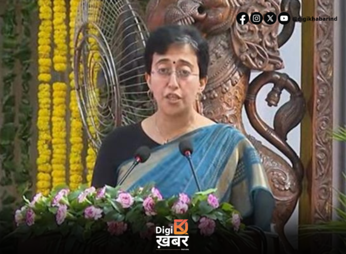 दिल्ली की CM बनीं आतिशी, सभी मंत्रियों ने भी ली शपथ. दिल्ली की CM बनीं आतिशी, सभी मंत्रियों ने भी ली शपथ.