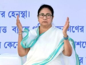 Kolkata Doctor Rape-Murder Updates: ममता बनर्जी के मुआवजे के दावे को लेकर कोलकाता में मचा बवाल, पीड़िता की मां ने कहा, 'झूठ बोल रही हैं ममता'