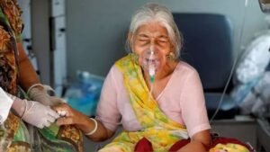 Free Health Insurance: 70 वर्ष से अधिक आयु के सभी भारतीयों के लिए मिलेगा 5 लाख रुपये का मुफ्त स्वास्थ्य बीमा