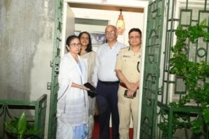 Mamata Banerjee: डॉक्टरों के विरोध पर ममता बनर्जी की प्रतिक्रिया, "मेरा अपमान मत करें, मैं इंतज़ार कर रही हूं"