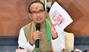 Shivraj Singh Chauhan ने Hemant Soren पर लगाया बड़ा आरोप, "वोट बैंक के लिए घुसपैठियों का पक्ष ले रही है JMM सरकार", BJP सरकार बनी तो लागू करेंगे NRC