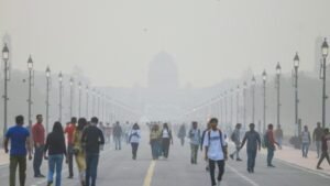 Delhi Pollution: दिल्ली की हवा बनी खतरनाक, AQI ने पार किया 300 का आंकड़ा, IMD ने जारी किया अलर्ट