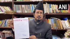 All India Muslim Jamaat के अध्यक्ष Maulana Shahabuddin Razvi Barelvi ने जारी किया फतवा, मुसलमान नहीं मना पाएंगे नए साल का जश्न