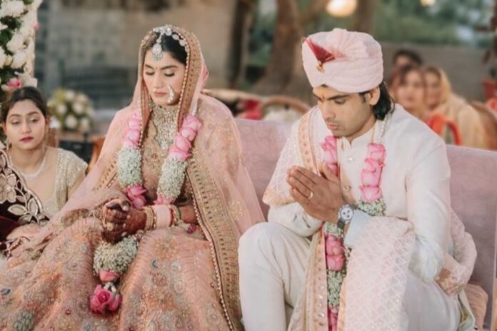 Neeraj Chopra की दुल्हन बनीं Himani Mor, जानें कौन हैं Himani Mor