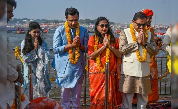 Maha Kumbh 2025: Gautam Adani ने कुंभ को बताया Management Case Study का विषय, महाकुंभ से उठाए कुछ अहम सवाल Maha Kumbh 2025: Gautam Adani ने कुंभ को बताया Management Case Study का विषय, महाकुंभ से उठाए कुछ अहम सवाल