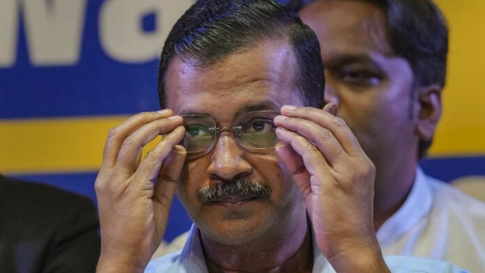 Delhi Assembly Election 2025: BJP बढ़ा सकती है अरविंद केजरीवाल और AAP की मुश्किलें, जानें पूरा मामला Delhi Assembly Election 2025: BJP बढ़ा सकती है अरविंद केजरीवाल और AAP की मुश्किलें, जानें पूरा मामला