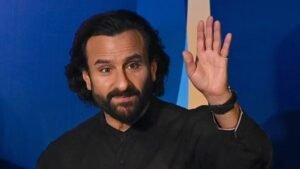 Saif Ali Khan News: मुंबई में Saif Ali Khan पर चाकू से हमला, गंभीर चोटें आईं, अस्पताल में भर्ती
