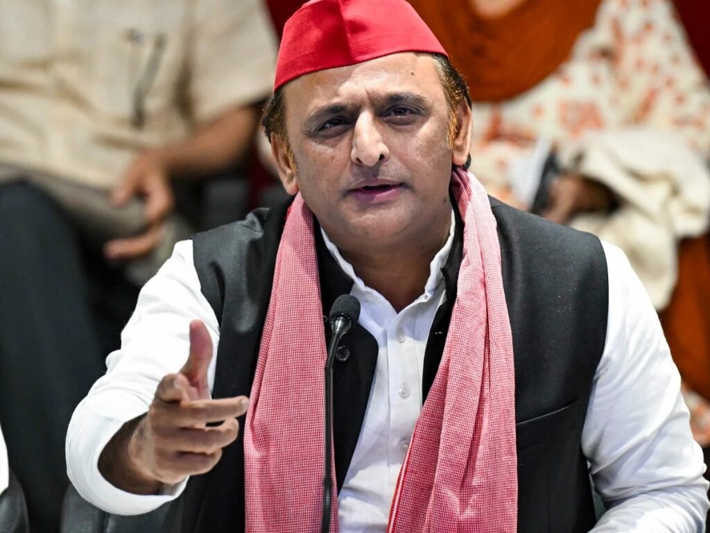 Milkipur Bypolls 2025: Akhilesh Yadav ने चुनाव आयोग और बीजेपी पर दिया बड़ा बयान, कहा 'आयोग मर चुका है'