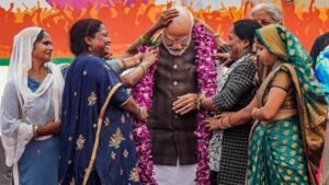 कौन है वो 5 महिलाएं जिन्होंने पीएम मोदी का सोशल मीडिया अकाउंट संभाला, सबकी अपनी है खास कहानी