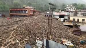 Jammu Kashmir में बादल फटने और भारी बारिश से तबाही, रामबन में तीन की मौत, 100 से ज्यादा लोग रेस्क्यू