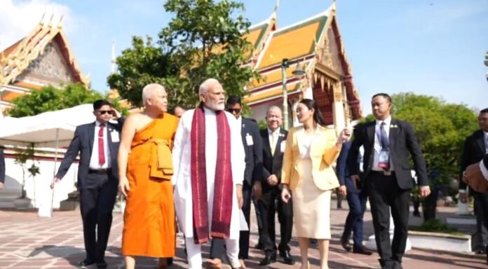 पीएम मोदी ने थाईलैंड के Wat Pho का किया दौरा, बैंकॉक के इस मंदिर का क्या है राज