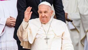 Pope Francis का हुआ निधन, विश्व ने खोया एक करुणामयी धर्मगुरु, कैसे चुने गए थे पोप फ्रांसिस और कौन थे वे