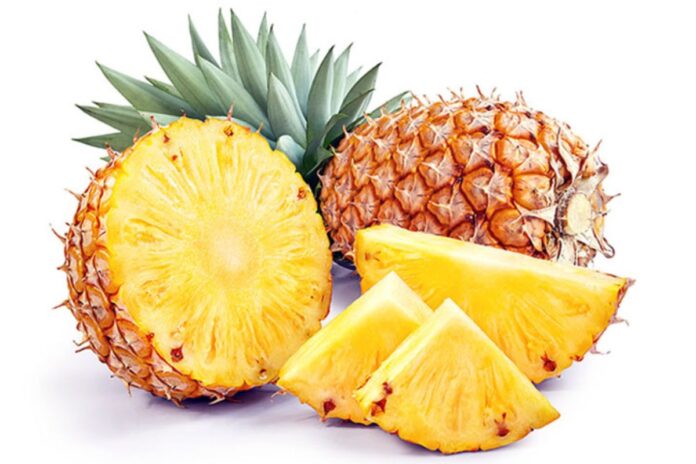 Benefits of Pineapple: दिल से लेकर पाचन तंत्र और त्वचा तक करता है चमत्कारी लाभ Benefits of Pineapple: दिल से लेकर पाचन तंत्र और त्वचा तक करता है चमत्कारी लाभ