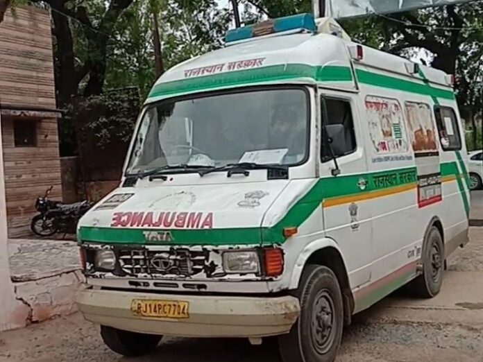 मेरठ में मानवता शर्मसार: एम्बुलेंस ना मिलने से मरीज की मौत, 2 घंटे तक करता रहा इंतज़ार