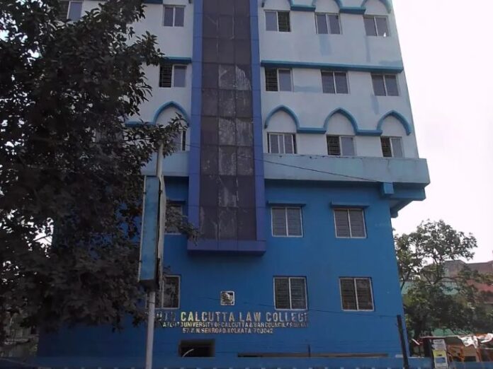 Kolkata Law College Gang Rape Case: महिला आयोग सख्त, बीजेपी ने उठाए कानून-व्यवस्था पर सवाल