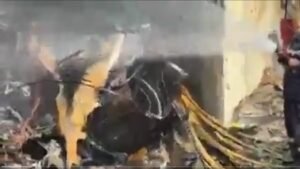 ढाका: वायुसेना के प्रशिक्षण विमान का मिलस्टोन स्कूल में क्रैश, एक की मौत, चार घायल