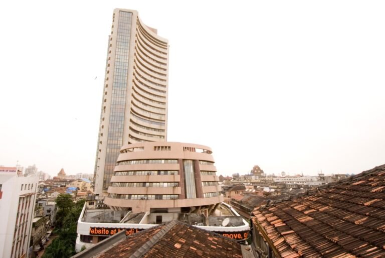 Bombay Stock Exchange को बम से उड़ाने की धमकी, पुलिस ने बताया 'होक्स मेल'
