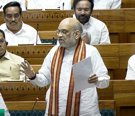 गृहमंत्री अमित शाह का ऐलान, ऑपरेशन महादेव में पहलगाम हमले के तीनों आतंकी ढेर, पाकिस्तान से जुड़े होने के पक्के सबूत गृहमंत्री अमित शाह का ऐलान, ऑपरेशन महादेव में पहलगाम हमले के तीनों आतंकी ढेर, पाकिस्तान से जुड़े होने के पक्के सबूत