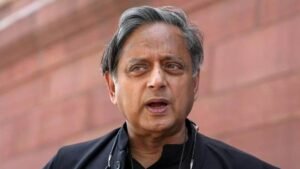 लोकसभा में 'ऑपरेशन सिंदूर' पर चर्चा से पहले हंगामा, शशि थरूर ने कहा "मौनव्रत"