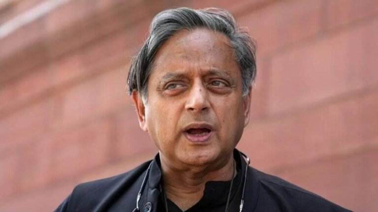 लोकसभा में 'ऑपरेशन सिंदूर' पर चर्चा से पहले हंगामा, शशि थरूर ने कहा "मौनव्रत"