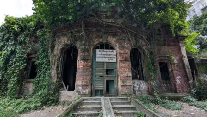 बांग्लादेश में सत्यजीत रे के पुश्तैनी घर के ध्वंस पर विवाद, अर्थशास्त्री संजीव सांयाल ने दिया बड़ा बयान बांग्लादेश में सत्यजीत रे के पुश्तैनी घर के ध्वंस पर विवाद, अर्थशास्त्री संजीव सांयाल ने दिया बड़ा बयान