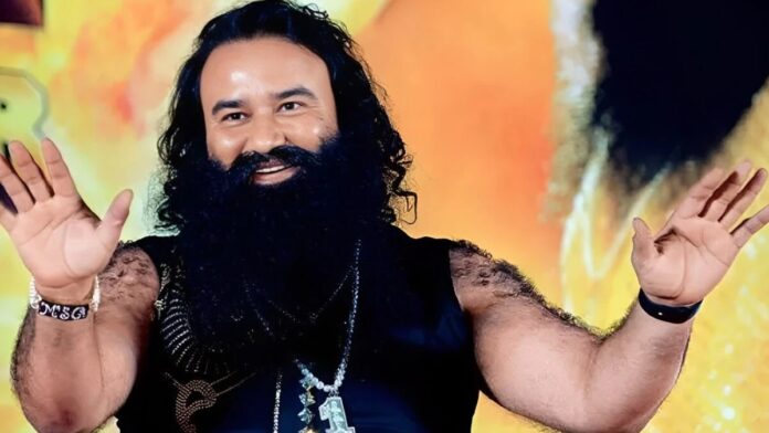 सिरसा रवाना हुए डेरा सच्चा सौदा प्रमुख गुरमीत राम रहीम, हत्या और बलात्कार के दोषी को 14वीं बार मिली पैरोल सिरसा रवाना हुए डेरा सच्चा सौदा प्रमुख गुरमीत राम रहीम, हत्या और बलात्कार के दोषी को 14वीं बार मिली पैरोल