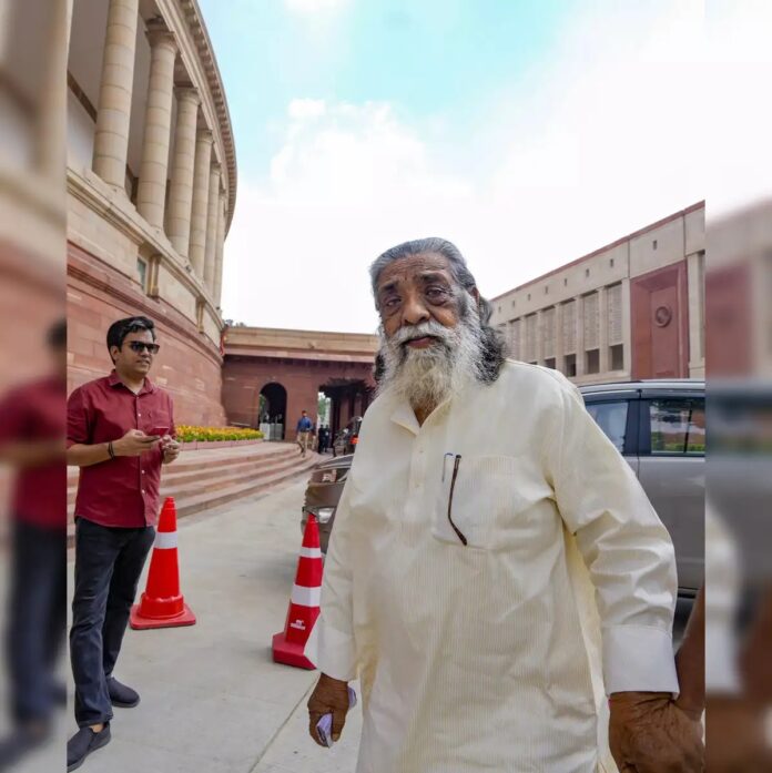 Shibu Soren: झारखंड मुक्ति मोर्चा के संरक्षक और पूर्व मुख्यमंत्री शिबू सोरेन का निधन, 81 वर्ष की उम्र में ली अंतिम सांस Shibu Soren: झारखंड मुक्ति मोर्चा के संरक्षक और पूर्व मुख्यमंत्री शिबू सोरेन का निधन, 81 वर्ष की उम्र में ली अंतिम सांस