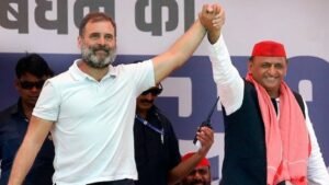 "मतदाता अधिकार यात्रा" में अखिलेश यादव का साथ, विपक्ष की एकजुटता को मिला नया बल