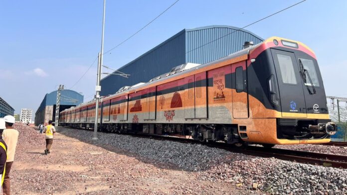 Bihar News: पटना मेट्रो का पहला सफल ट्रायल रन, जानें राजधानी में कब से शुरू होगा मेट्रो Bihar News: पटना मेट्रो का पहला सफल ट्रायल रन, जानें राजधानी में कब से शुरू होगा मेट्रो