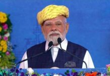 PM Modi ने ‘समुद्र से समृद्धि’ पहल का किया शुभारंभ, बोले – “चिप्स हों या शिप्स, भारत को आत्मनिर्भर बनना ही होगा” PM Modi ने 'समुद्र से समृद्धि' पहल का किया शुभारंभ, बोले - "चिप्स हों या शिप्स, भारत को आत्मनिर्भर बनना ही होगा"