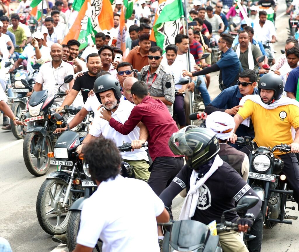 Rahul Gandhi से परेशान हुईं CRPF और CAPF, खड़गे को लिखा पत्र