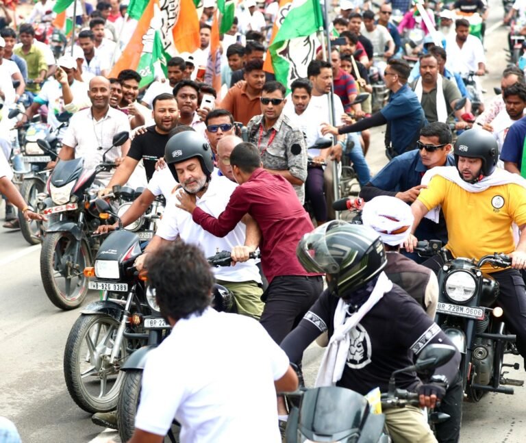 Rahul Gandhi से परेशान हुईं CRPF और CAPF, खड़गे को लिखा पत्र