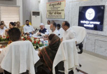 रायबरेली में राहुल गांधी और यूपी मंत्री दिनेश प्रताप सिंह के बीच गरमागरम बहस का वीडियो वायरल रायबरेली में राहुल गांधी और यूपी मंत्री दिनेश प्रताप सिंह के बीच गरमागरम बहस का वीडियो वायरल