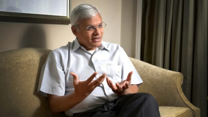 Pentagon ठेकेदार और US State Department adviser Ashley Tellis गिरफ्तार, चीन से संबंध और गोपनीय दस्तावेज रखने का आरोप Pentagon ठेकेदार और US State Department adviser Ashley Tellis गिरफ्तार, चीन से संबंध और गोपनीय दस्तावेज रखने का आरोप