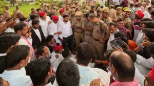 Uproar in Raebareli, tensions flare up to Lucknow: The full story of the SP-ABVP dispute.