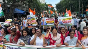 Congress's street protests against CEC Gyanesh Kumar; demonstrations held from Delhi to Patna and Kolkata.